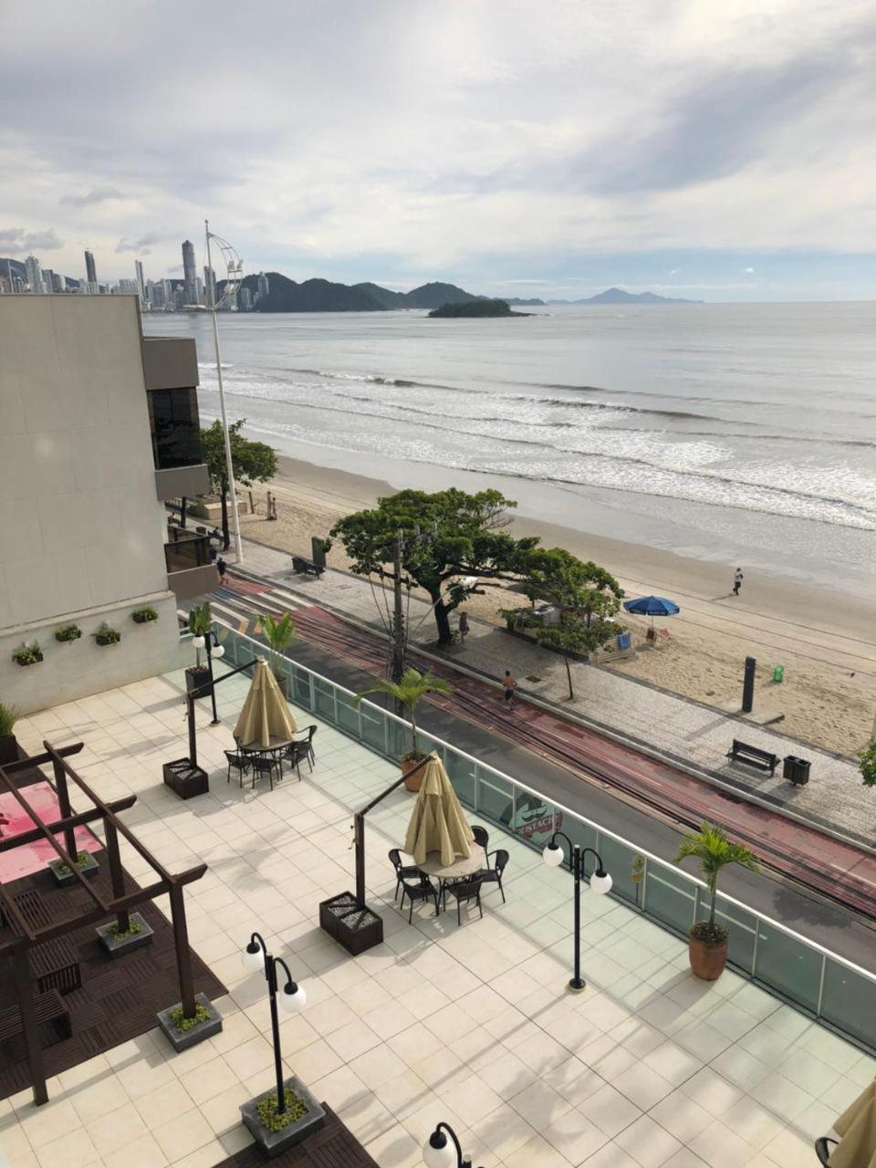 Balneário CamboriúBaln Camboriu - Beira Mar公寓 外观 照片